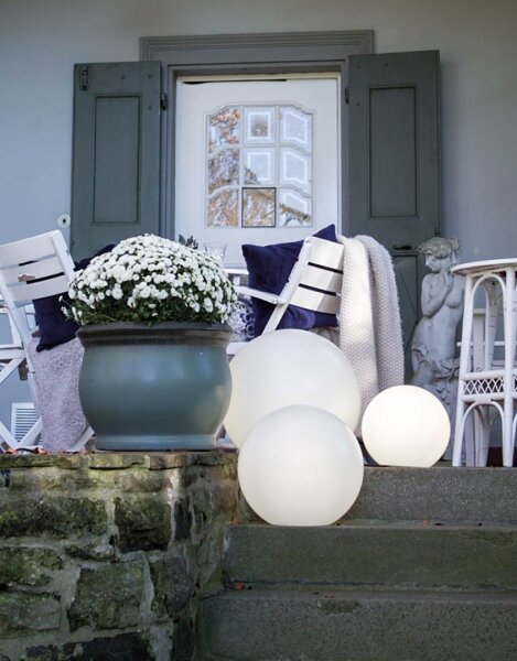 8 seasons design Shining Globe Solar 30 cm weiß Kugelleuchte