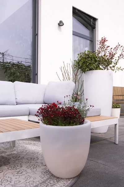 8 Seasons Design Shining Curvy Pot S  Solar