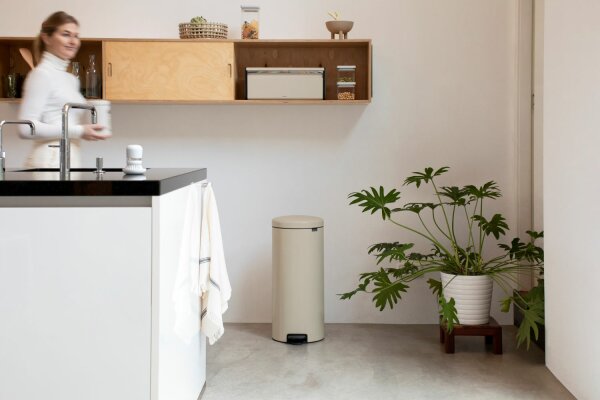 Brabantia NewIcon Treteimer 30 L mit Kunststoffeinsatz