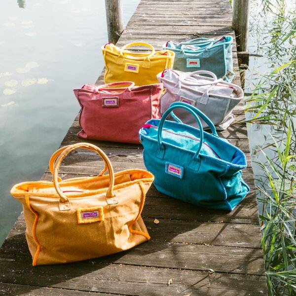 Fresh Luxury Canvas Weekender Capri von farbenfreunde