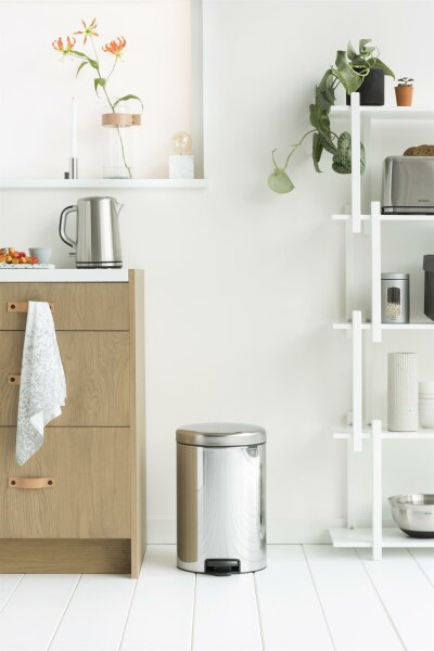 Brabantia NewIcon Treteimer 20 L mit Zinkeinsatz