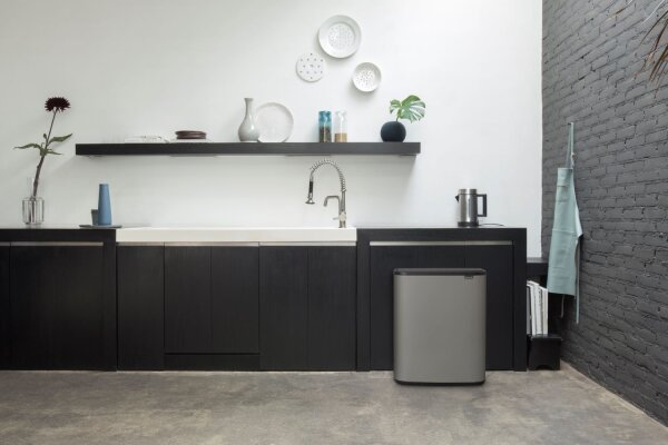 Brabantia Bo Touch Bin 60 L in 7 Farben erhältlich