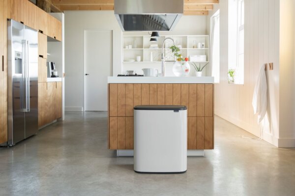 Brabantia Bo Touch Bin 60 L in 7 Farben erhältlich