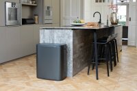 Brabantia Bo Touch Bin 60 L in 7 Farben erhältlich