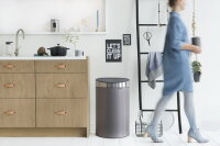 Brabantia Touch Bin New 40 L in 9 Farben erhältlich