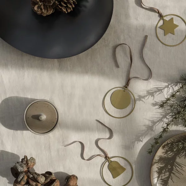 blomus 4er Set Weihnachtsschmuck -KITAI- Farbe Gold Form Kugel