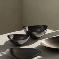 blomus Flache Schale -ONDEA- Farbe Edelstahl poliert Größe M