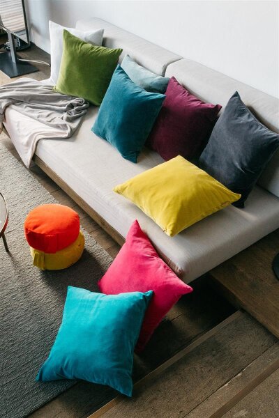 Kissenhülle Nicky eckig 50x50cm von farbenfreunde brombeer