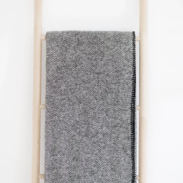 Riema Kuscheldecke Finn schwarz