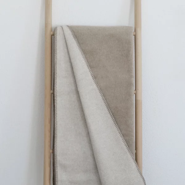 Riema XL Kuscheldecke Thor braun