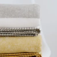 Riema Kuscheldecke Stine gelb-weiß