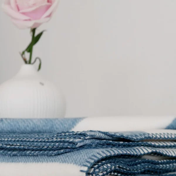 Riema Kuscheldecke Stine blau-weiß