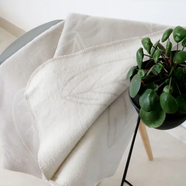 Riema Kuscheldecke Bente beige-natur