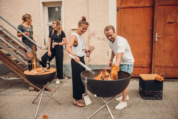BOWL 70 Feuerschale mit Dreibein